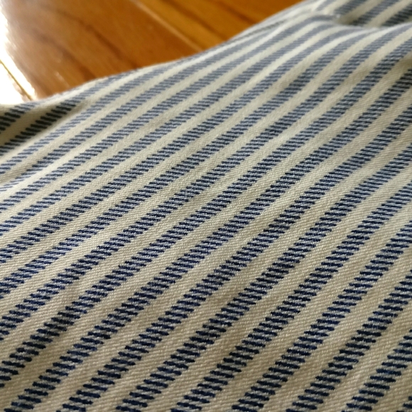 Old navy striped blue and white pixie pants - Picture 2 of 3